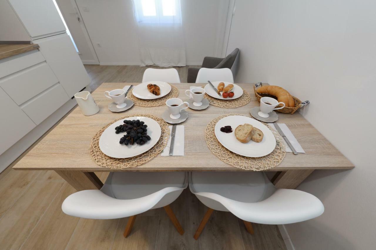 Apartmani Marta Задар Экстерьер фото