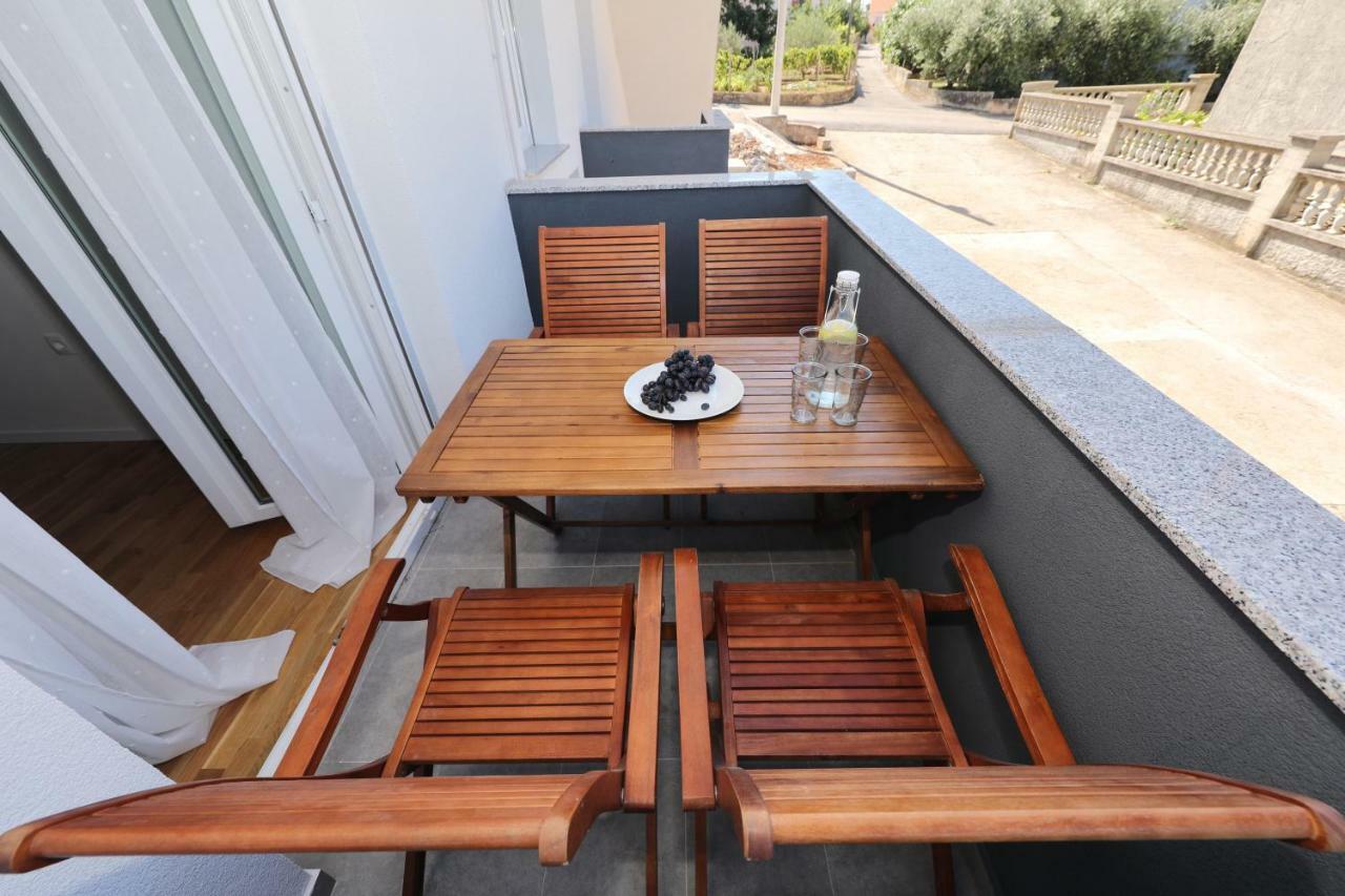 Apartmani Marta Задар Экстерьер фото